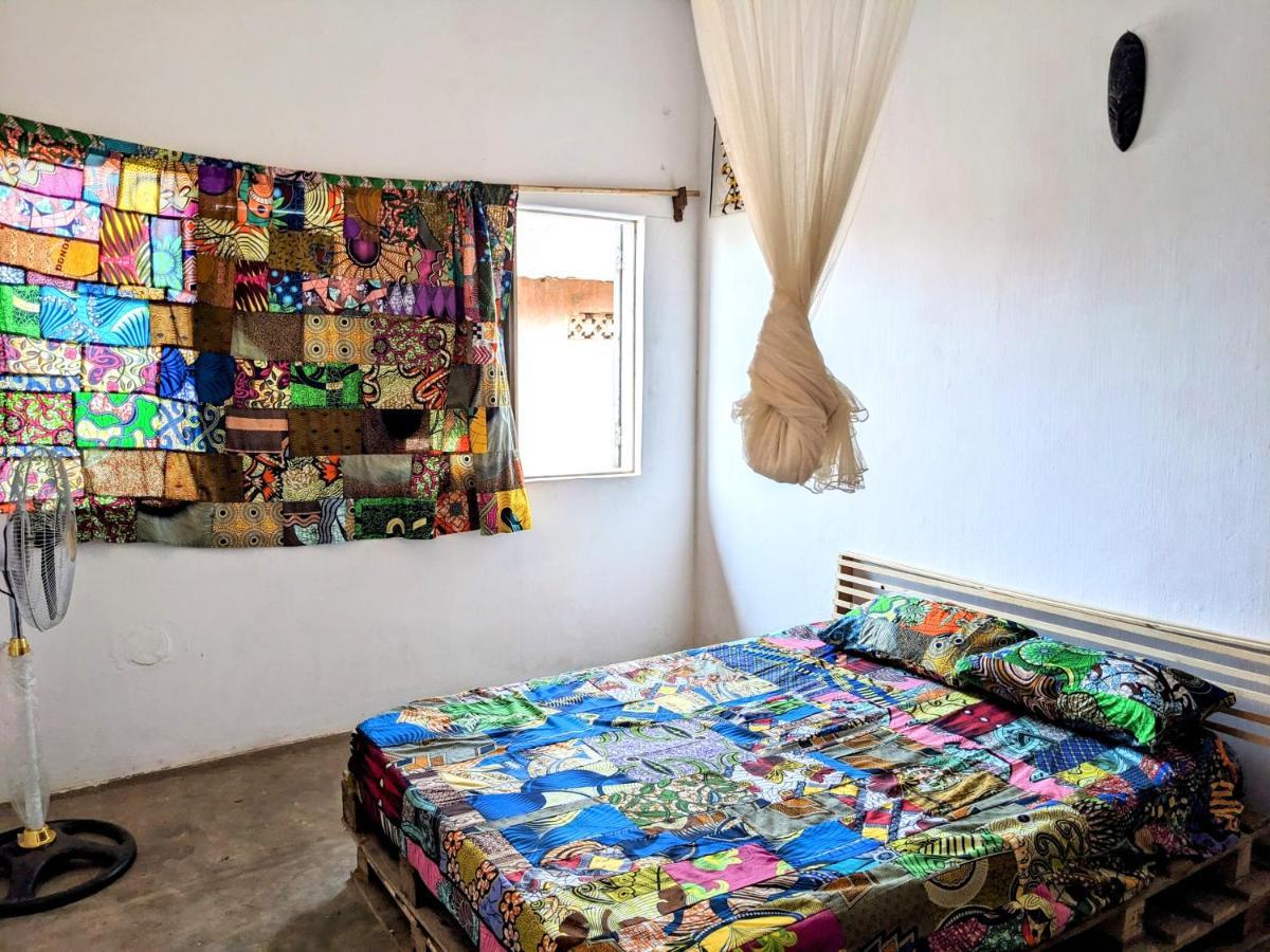 Chambres D'Hotes - Chez Mama Sedjro Porto-Novo Extérieur photo